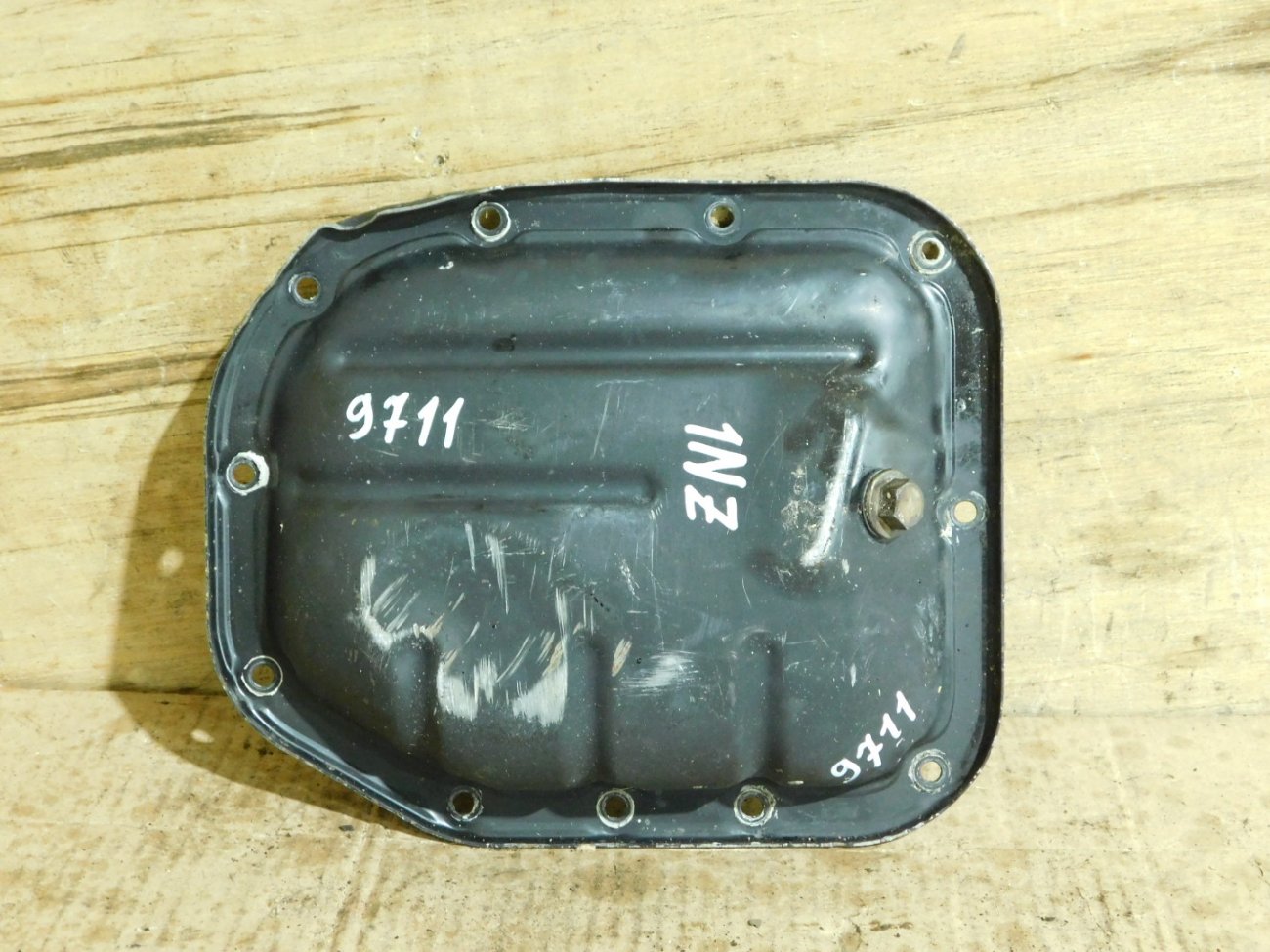 Поддон Toyota 1NZ-FE (б/у) Поддон Toyota 1NZ-FE (б/у)