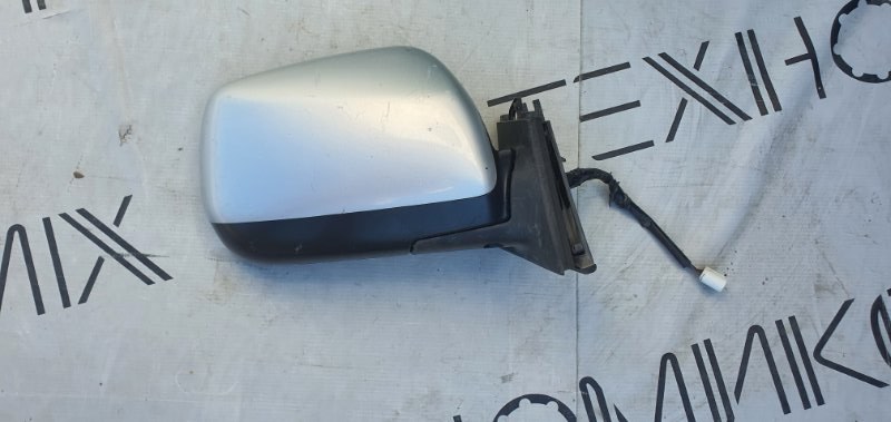 Зеркало TOYOTA PORTE NNP11 правое (б/у) Зеркало TOYOTA PORTE NNP11 правое (б/у)