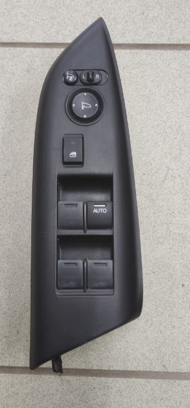 Блок управления стеклами Honda Fit GK3 передний правый (б/у)