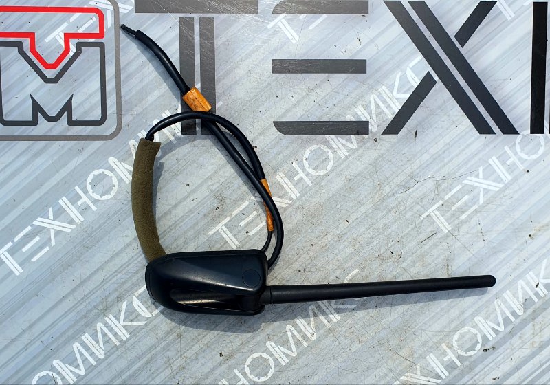 Антенна Toyota Aqua NHP10 1NZ-FXE (б/у)