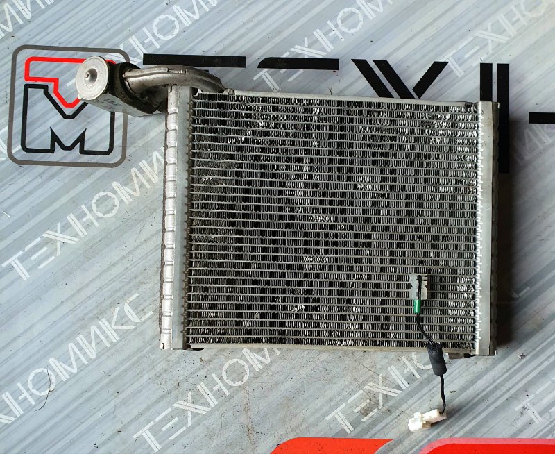 Испаритель кондиционера Toyota Aqua NHP10 1NZ-FXE (б/у)