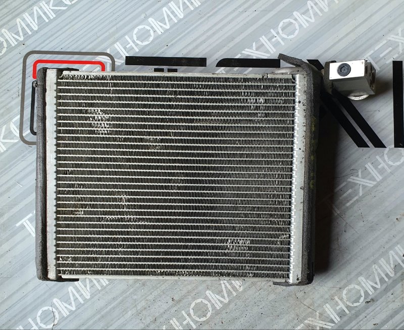 Испаритель кондиционера Toyota Aqua NHP10 1NZ-FXE (б/у)