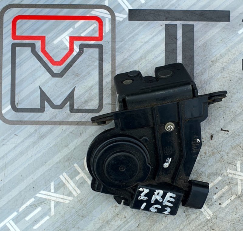 Замок 5-й двери Toyota Auris ZRE152 2ZR-FE (б/у)