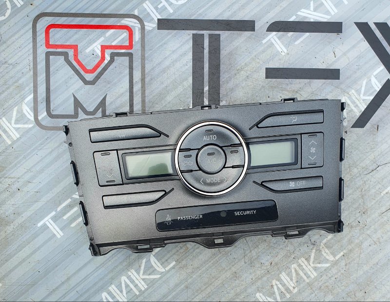 Блок управления климат-контролем Toyota Auris ZRE152 2ZR-FE (б/у)