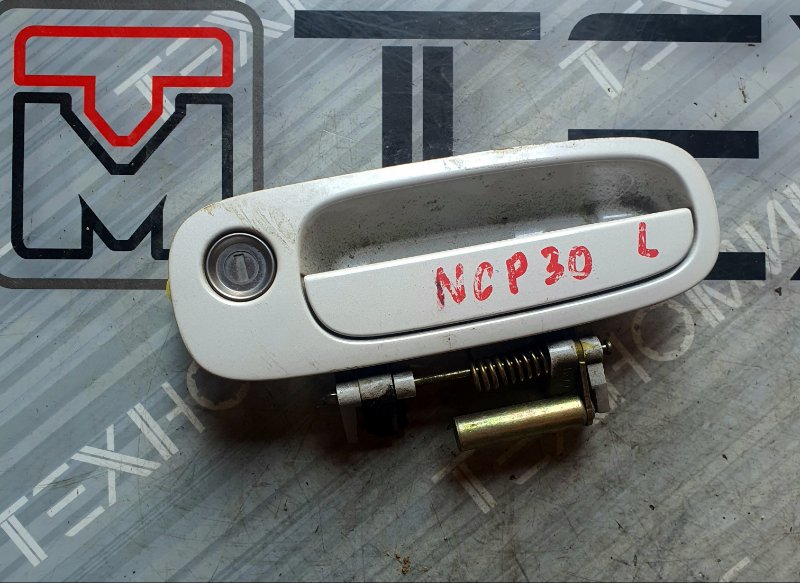 Ручка двери внешняя Toyota Bb NCP30 2NZ-FE передняя левая (б/у)