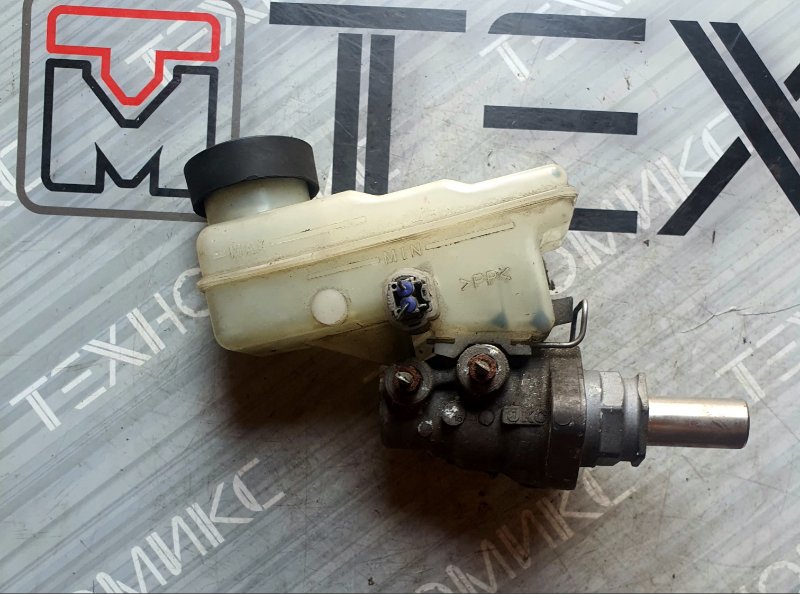 Главный тормозной цилиндр Toyota Bb NCP31 1NZ-FE (б/у)