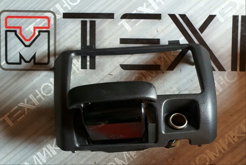 Рамка магнитофона Toyota Bb NCP31 (б/у)