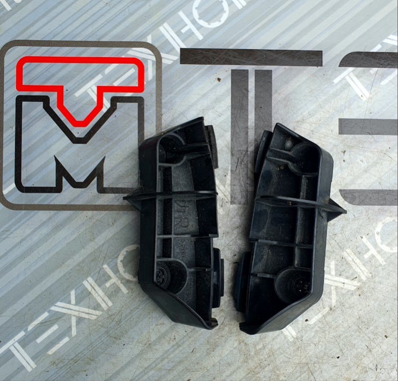 Крепление бампера Toyota Corolla Fielder ZRE142 2ZR-FE заднее (б/у)