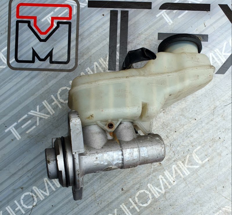 Главный тормозной цилиндр Toyota Corolla Fielder ZRE142 2ZR-FE 2006 (б/у)