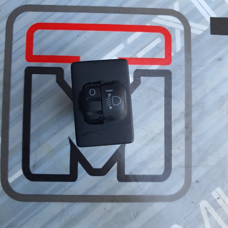 Кнопка регулировки фар TOYOTA COROLLA AXIO NZE141 1NZ-FE 2011 (б/у)