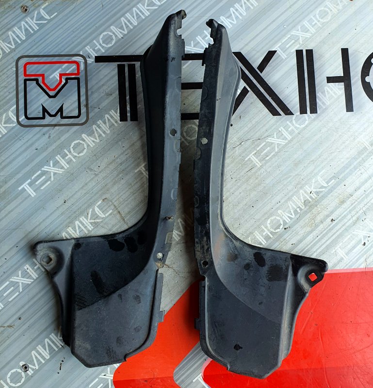 Подкрылок TOYOTA CROWN MAJESTA UZS171 1UZ-FE 2004 задний (б/у)