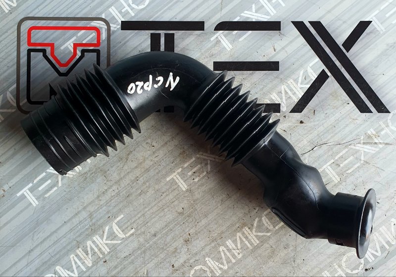 Воздухозаборник TOYOTA FUNCARGO NCP20 2NZ-FE 2003 (б/у)