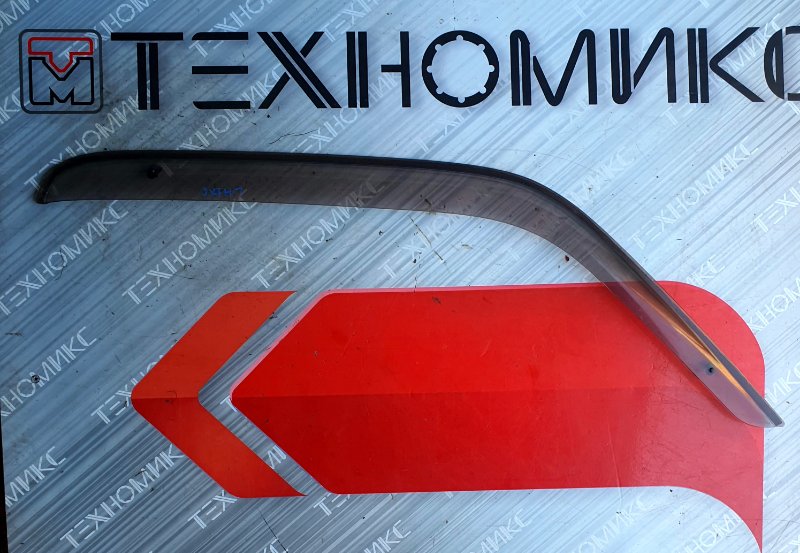 Ветровик TOYOTA HIACE LH186 5L передний правый (б/у)