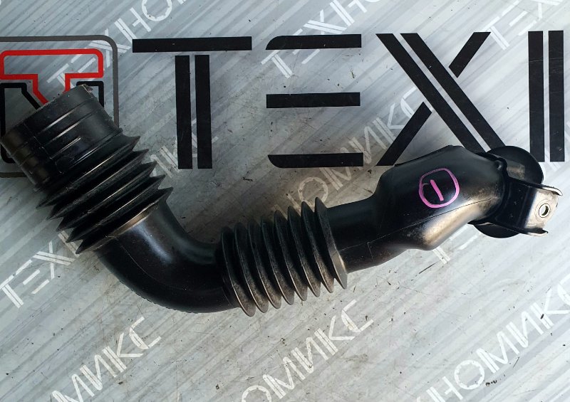 Воздухозаборник TOYOTA IST NCP60 2NZ-FE (б/у)