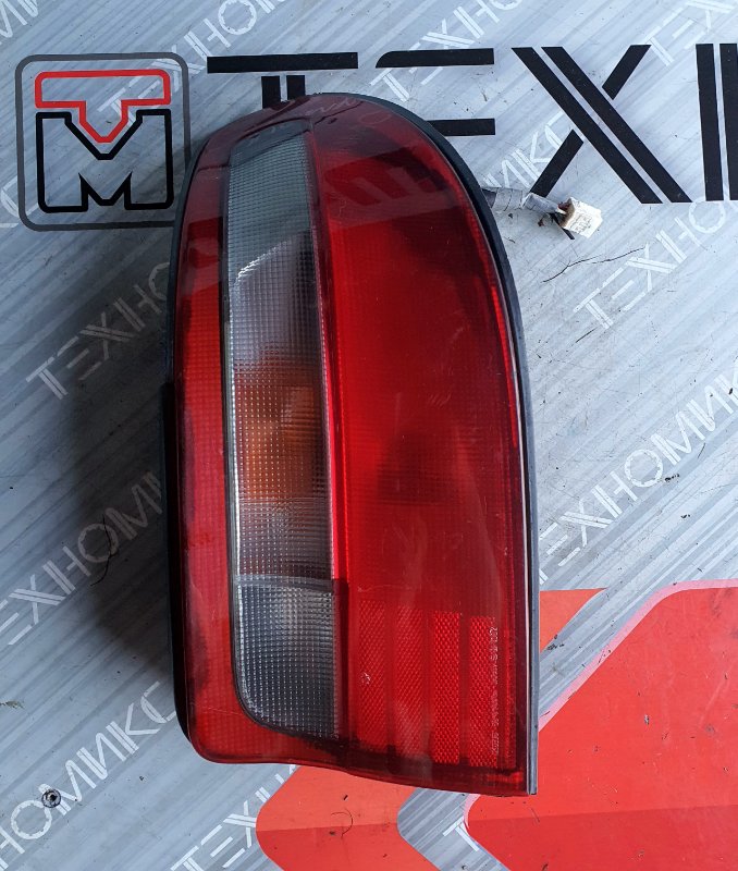 Стоп-сигнал TOYOTA CARINA ST190 правый (б/у)