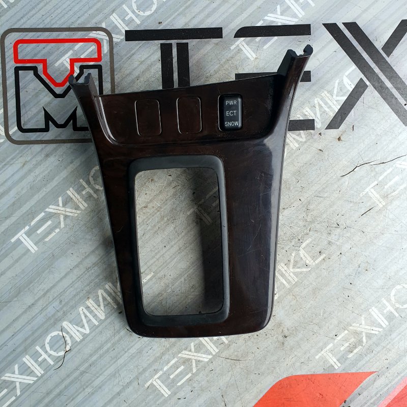 Рамка рычага переключателя автомата TOYOTA MARK II GX90 (б/у)