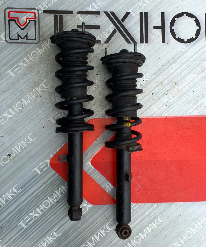 Стойка TOYOTA MARK II GX110 передняя (б/у) Стойка TOYOTA MARK II GX110 передняя (б/у)