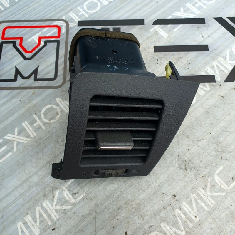 Воздуховод TOYOTA MARK II GX110 правый (б/у) Воздуховод TOYOTA MARK II GX110 правый (б/у)