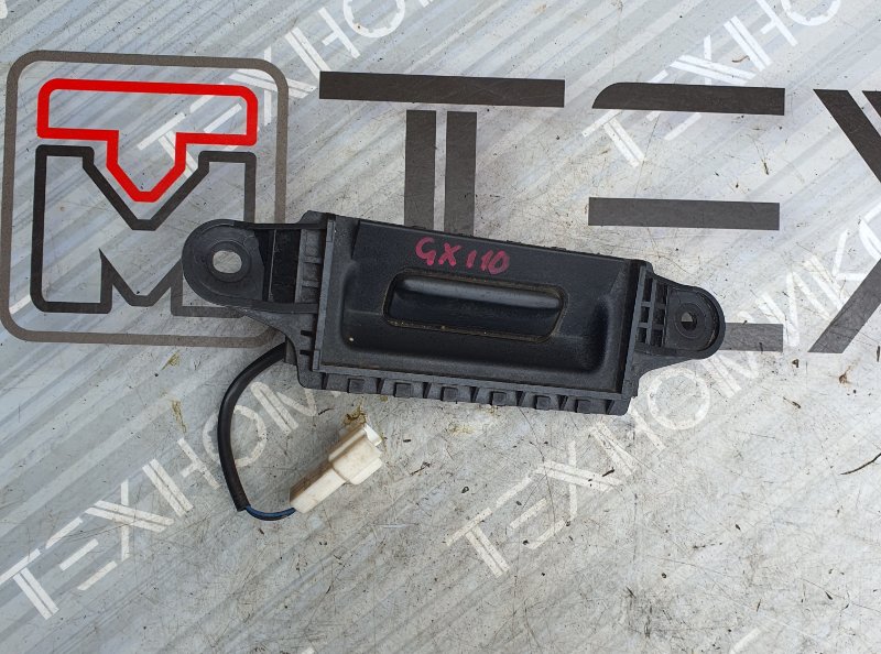 Кнопка открывания багажника TOYOTA MARK II WAGON BLIT GX110 задняя (б/у) Кнопка открывания багажника TOYOTA MARK II WAGON BLIT GX110 задняя (б/у)