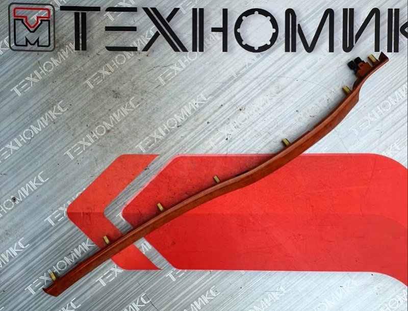 Накладка на торпеду TOYOTA MARK II GX110 (б/у) Накладка на торпеду TOYOTA MARK II GX110 (б/у)