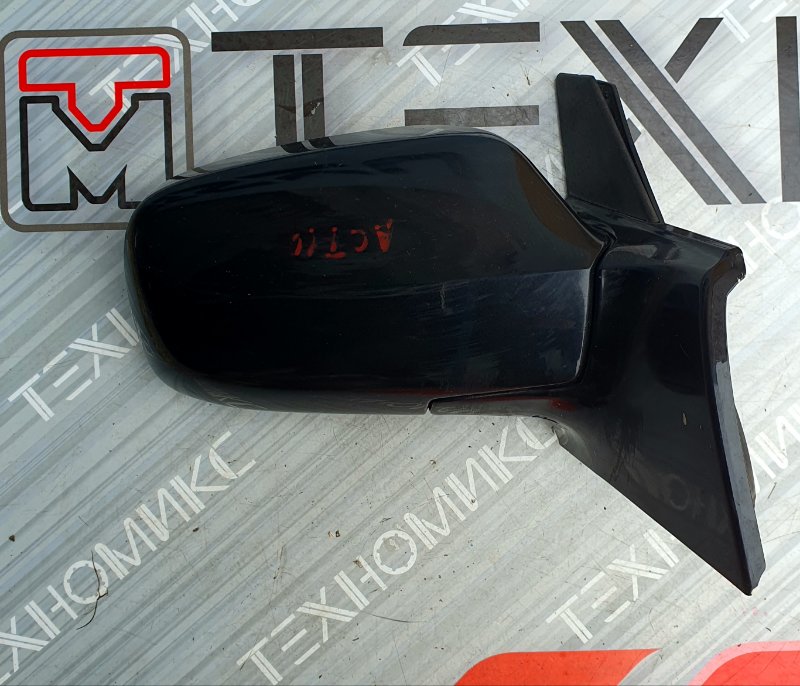 Зеркало TOYOTA OPA ACT10 правое (б/у) Зеркало TOYOTA OPA ACT10 правое (б/у)