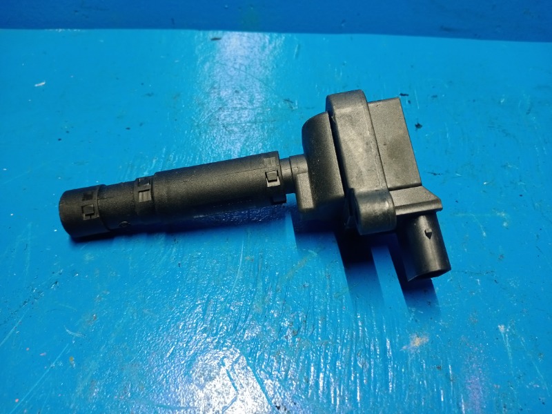 Катушка зажигания Mercedes-Benz C-Class W203 M271 KE18