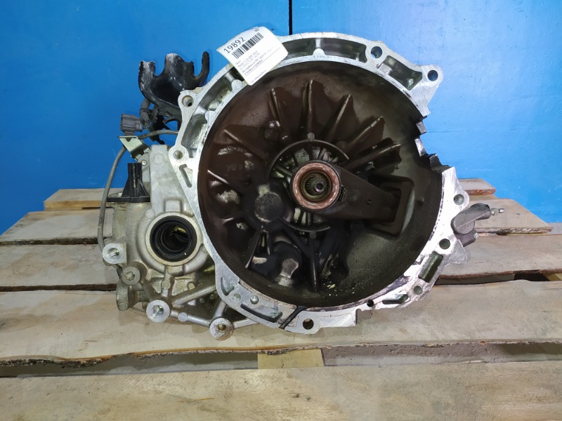 Мкпп Mazda 3 2.0 2007 (б/у) Мкпп Mazda 3 2.0 2007 (б/у)