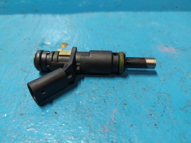 Форсунка топливная Mercedes-Benz C-Class 2002-2009 W211 M272 E35 A2720780249 контрактная