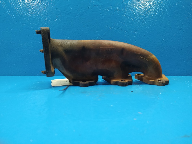 Коллектор выпускной правый A6 2002-2010 AUK Коллектор выпускной правый A6 2002-2010 AUK