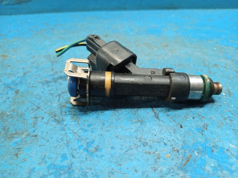 Форсунка топливная Mazda 3 2006-2013 LF-DE L3G5-13-250 контрактная