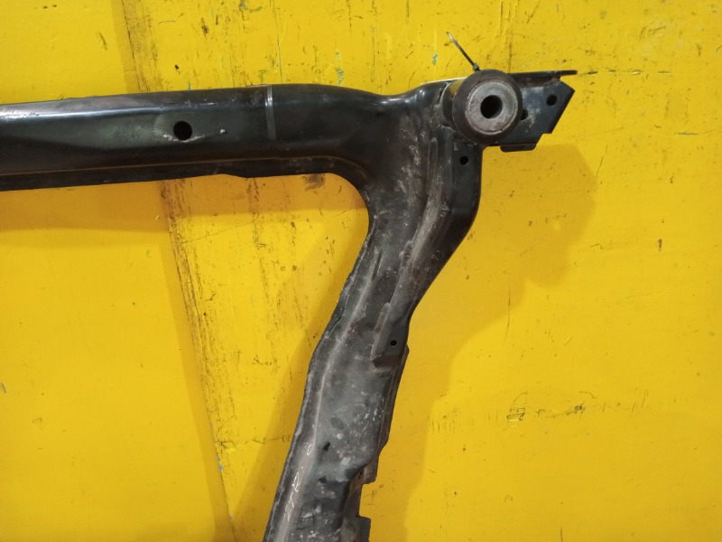 Подрамник передний Koleos 2014-2018 2TR707