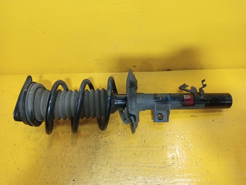 Амортизатор передний правый Koleos 2016-2019 2TR707 Амортизатор передний правый Koleos 2016-2019 2TR707