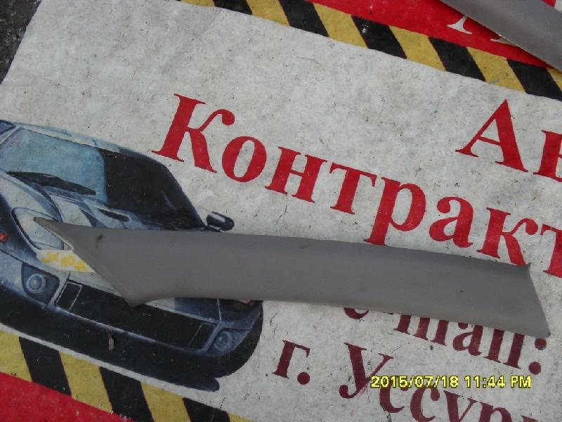 Накладка на стойку кузова Toyota Mark Ii GX110 1G передняя правая (б/у)