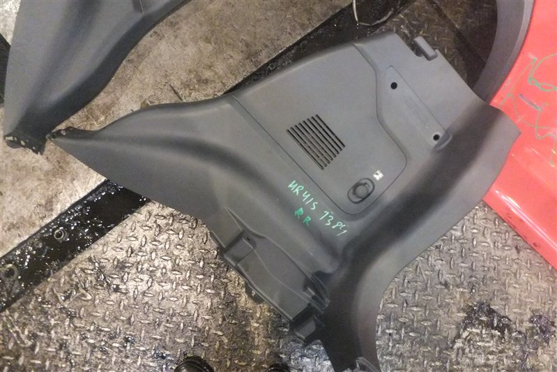 Обшивка багажника Suzuki Hustler MR41S задняя правая (б/у)