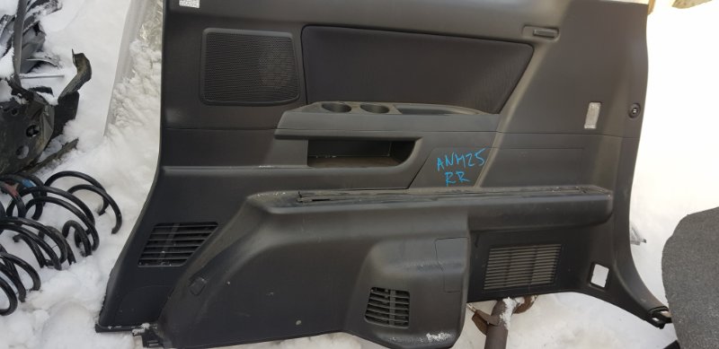 Обшивка багажника Toyota Vellfire ANH25 2AZ 2012 задняя правая (б/у)