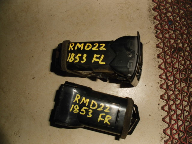 Дуйки Nissan Datsun RMD22 передние левые (б/у)