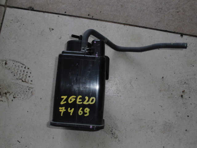 Фильтр паров топлива Toyota Wish ZGE20 2ZR (б/у)