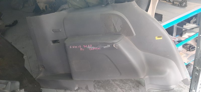 Обшивка багажника Toyota Isis ANM10 задняя левая (б/у)