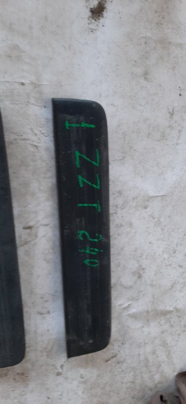 Порожек пластиковый Toyota Allion ZZT240 1ZZ задний правый (б/у)