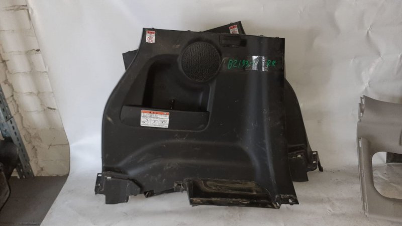 Обшивка багажника Nissan Dayz Roox B21A задняя правая (б/у)