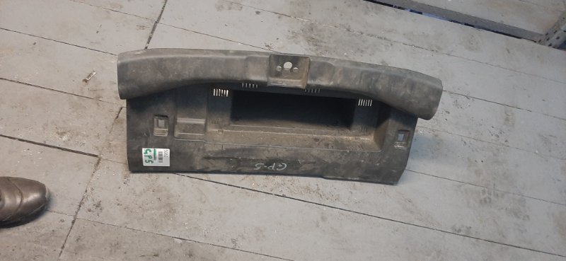 Накладка замка багажника Honda Fit GP5 (б/у)