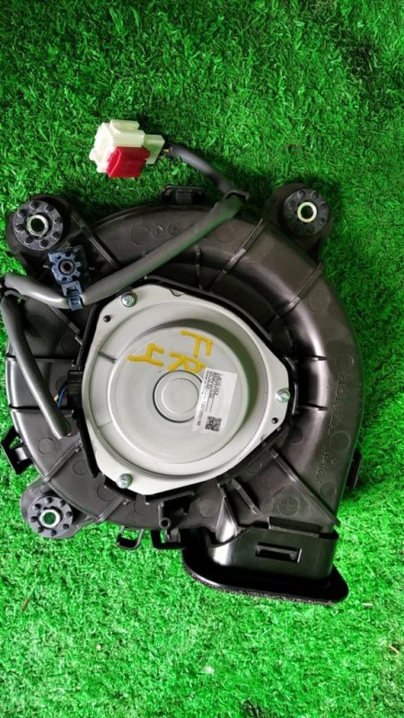Мотор охлаждения батареи Honda Jade FR4 LEB (б/у)