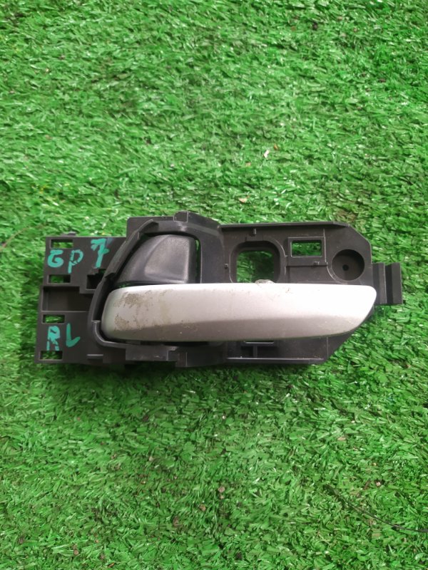 Ручка двери внутренняя Honda Shuttle GP7 задняя левая (б/у)