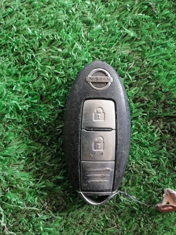 Ключ зажигания Nissan (б/у)