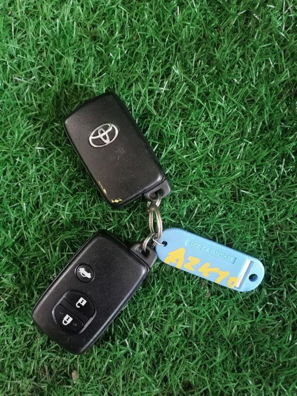 Ключ зажигания Toyota Sai AZK10 2AZFXE (б/у)