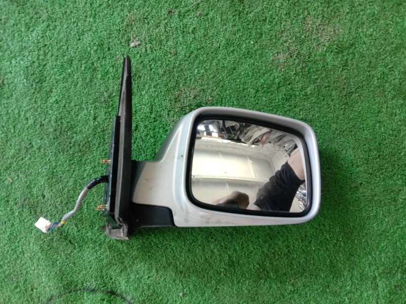 Зеркало Nissan Xtrail NT30 QR20DE правое (б/у)