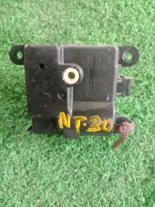 Сервопривод заслонок печки Nissan Xtrail NT30 QR20DE (б/у)