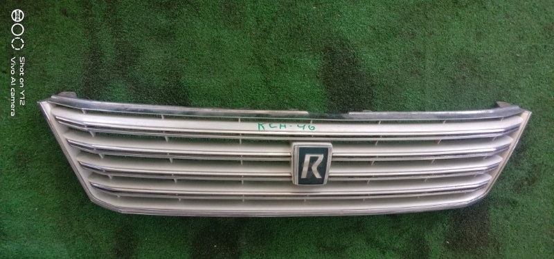 Решетка радиатора Toyota Regius KCH46 1KZ (б/у)