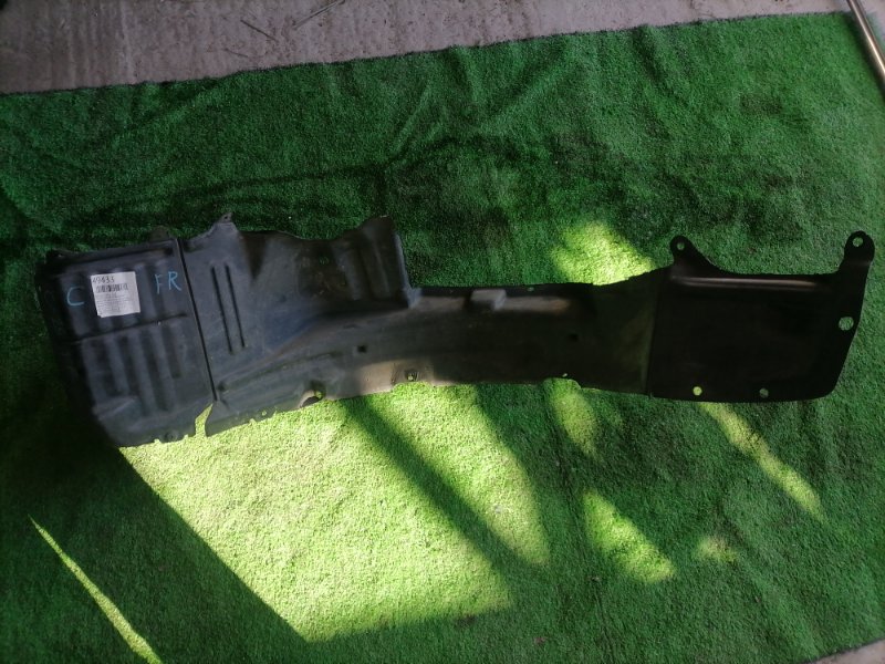 Подкрылок Mitsubishi Legnum EC5W 6A13 передний правый (б/у)