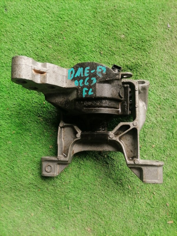 Подушка двигателя Mazda Axela BMEFS PE правая (б/у)